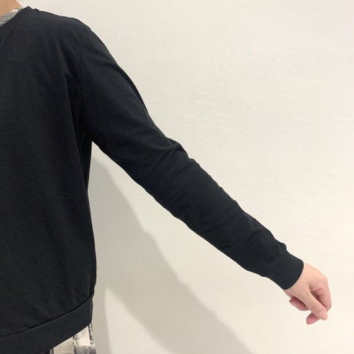 切り替え丸首カーディガン