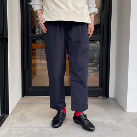 コットンナイロンダンプテーパードパンツ