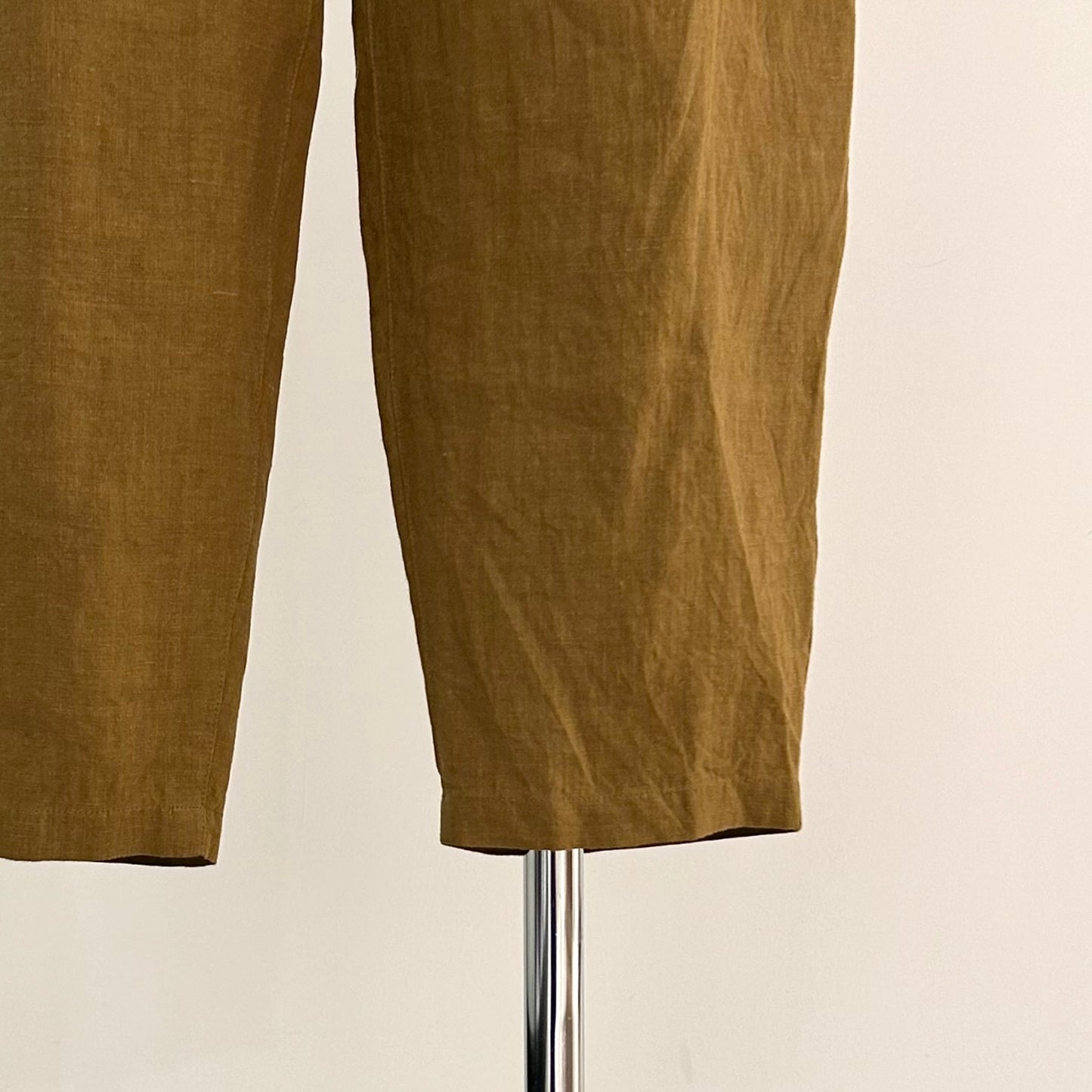1/40フレンチリネンテーパードパンツ