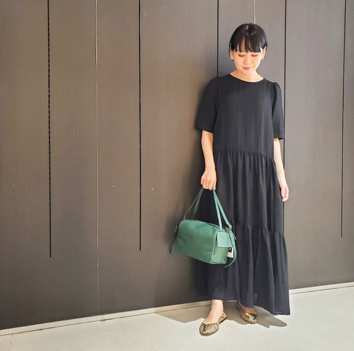 イペカシアーハーフスリーブワンピース