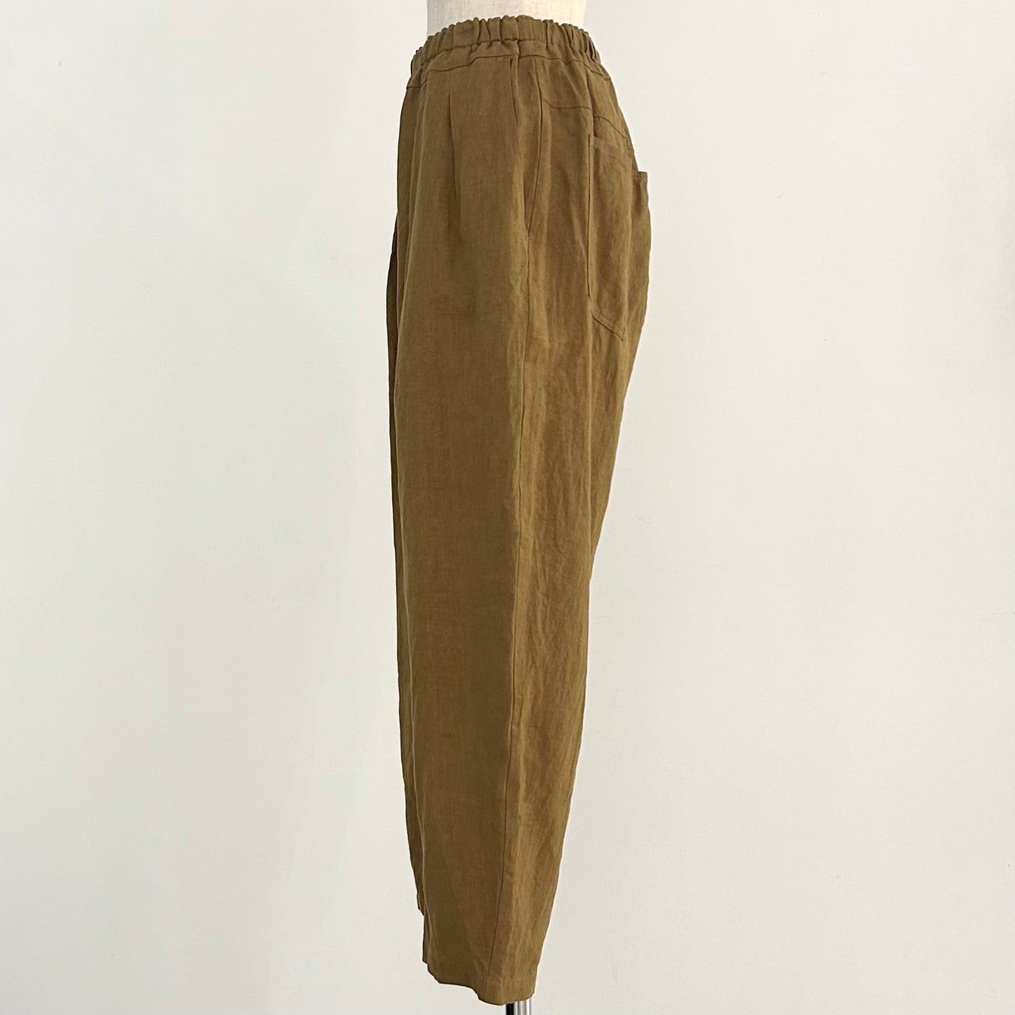 1/40フレンチリネンテーパードパンツ