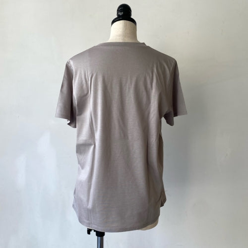 シンプルTシャツ