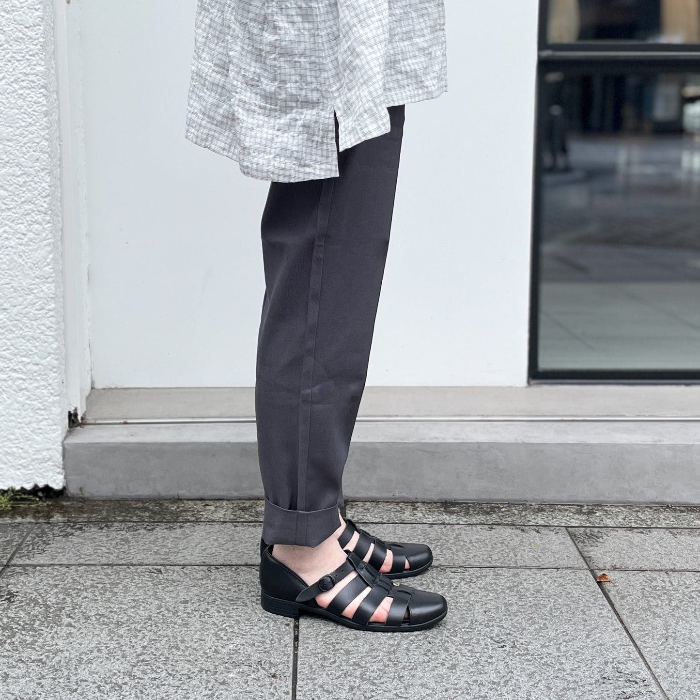 リネン混ストレッチ ナローパンツ