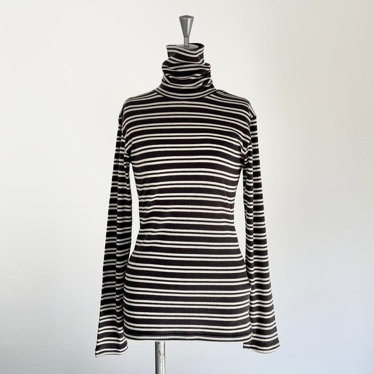 カシミヤシルクリブタートルネック