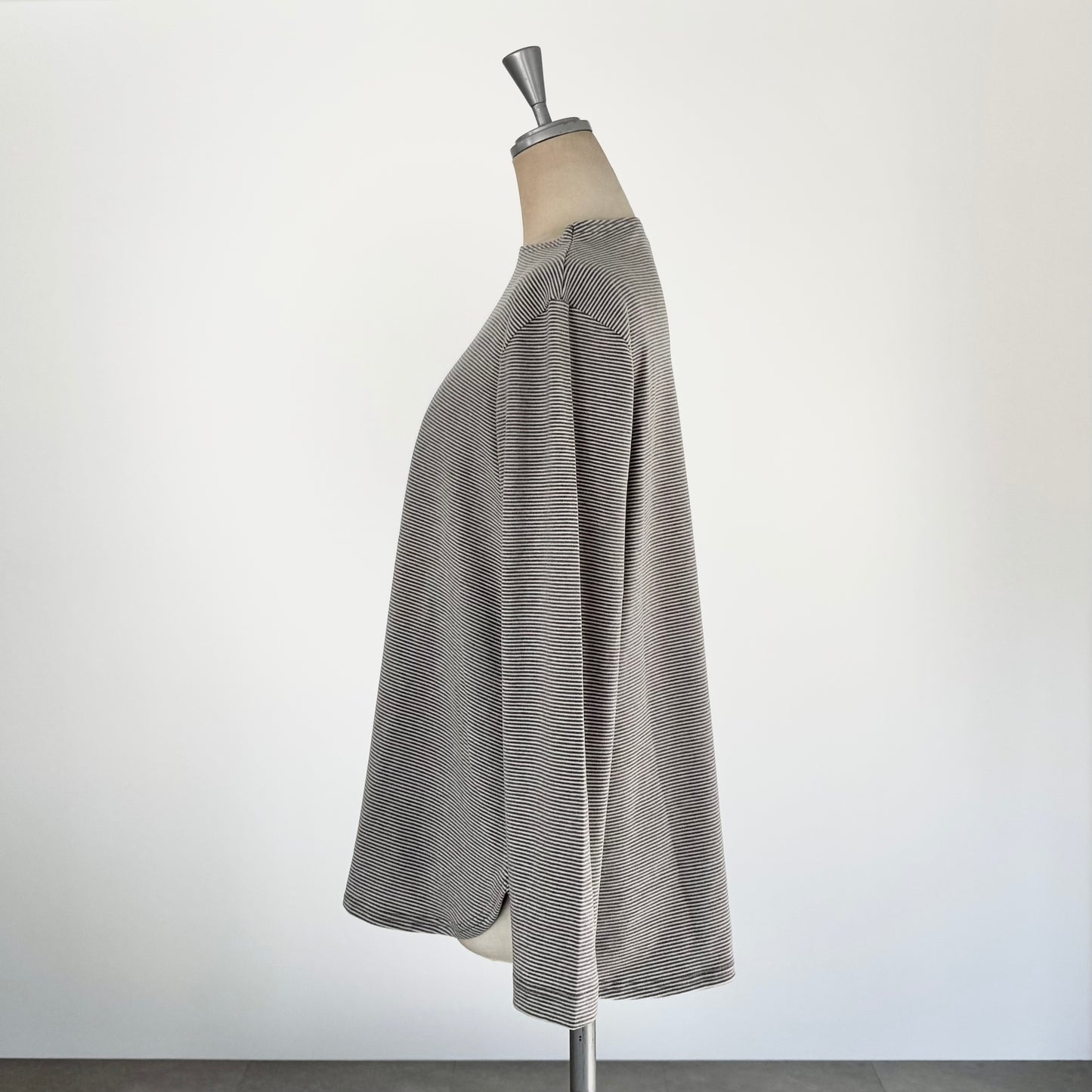 2カラー細ボーダー ボトルネックプルオーバー