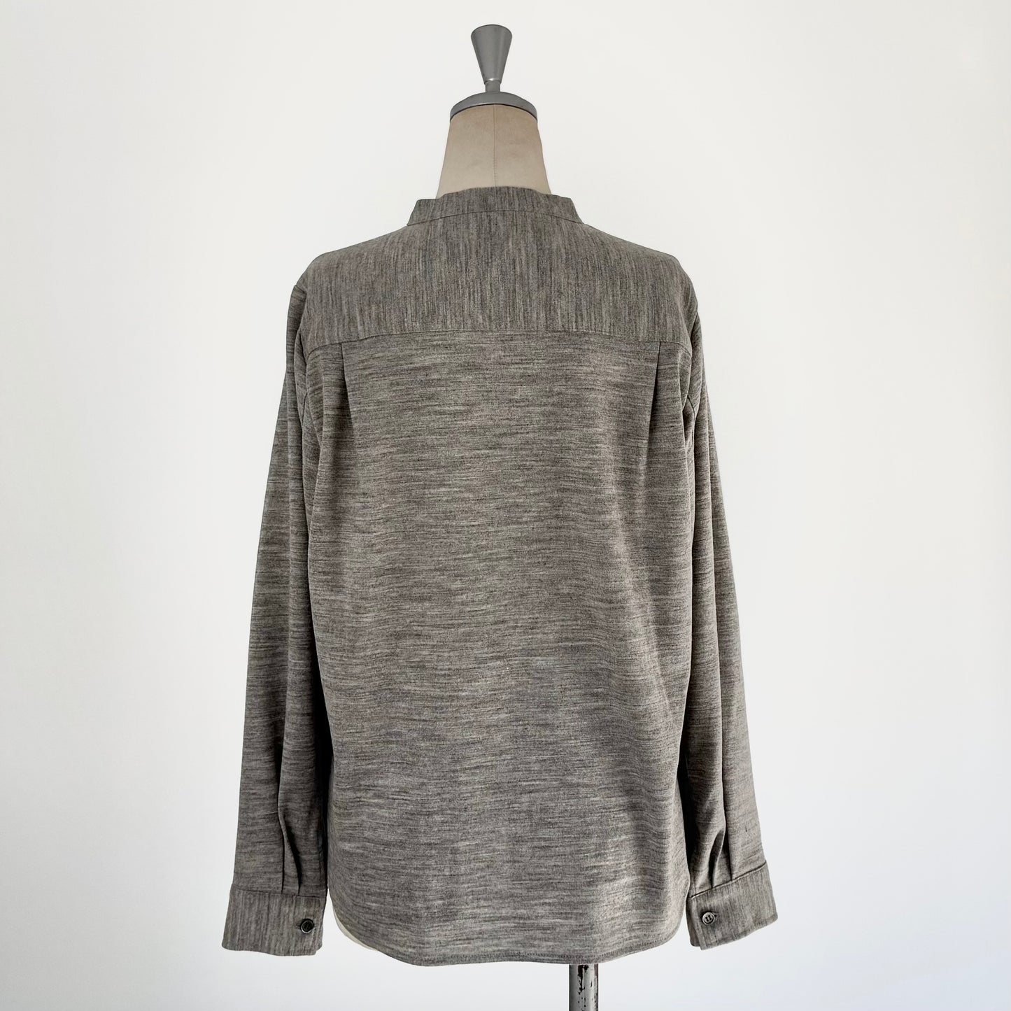 ウールニットライク コンパクトブラウス