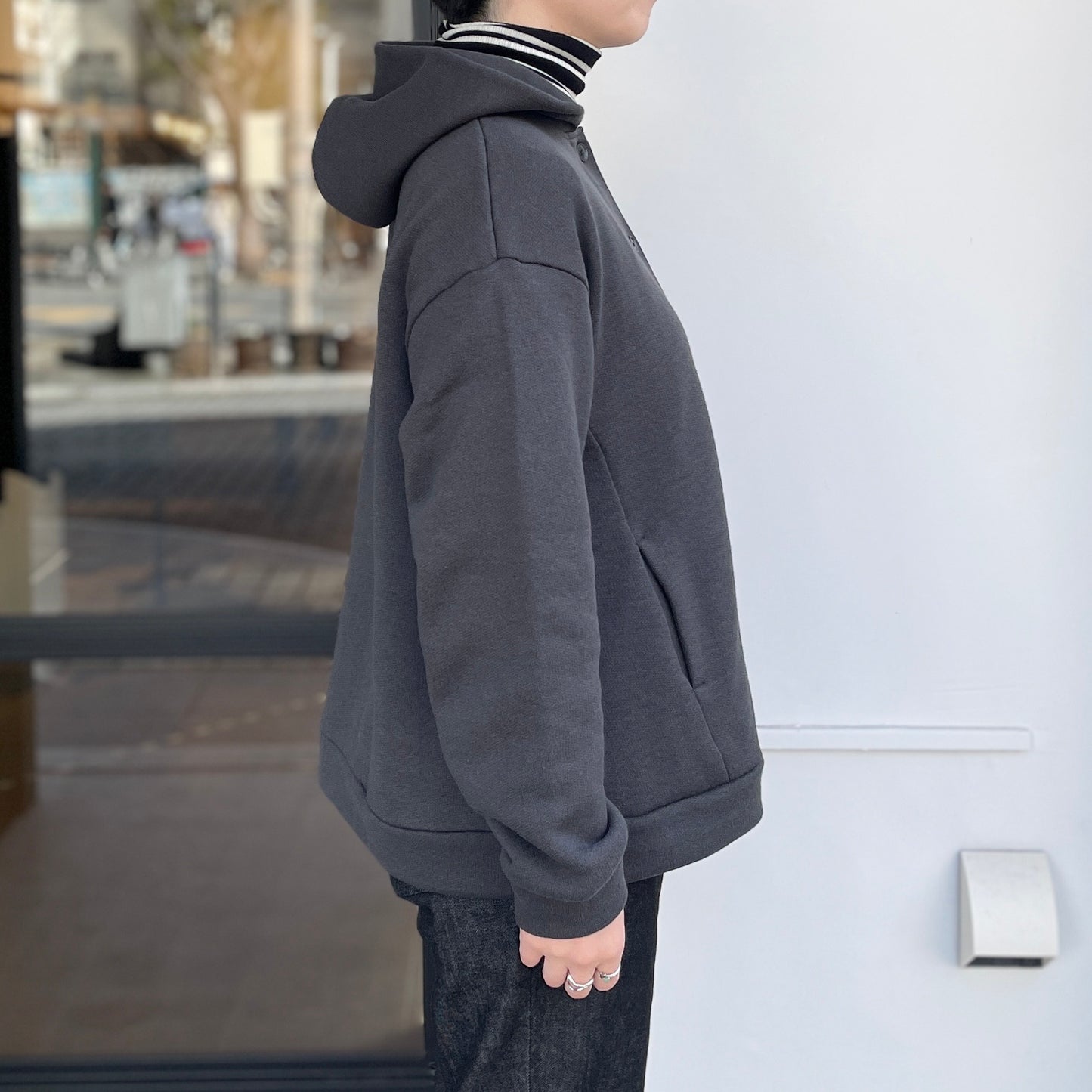 裏毛釦あきパーカー