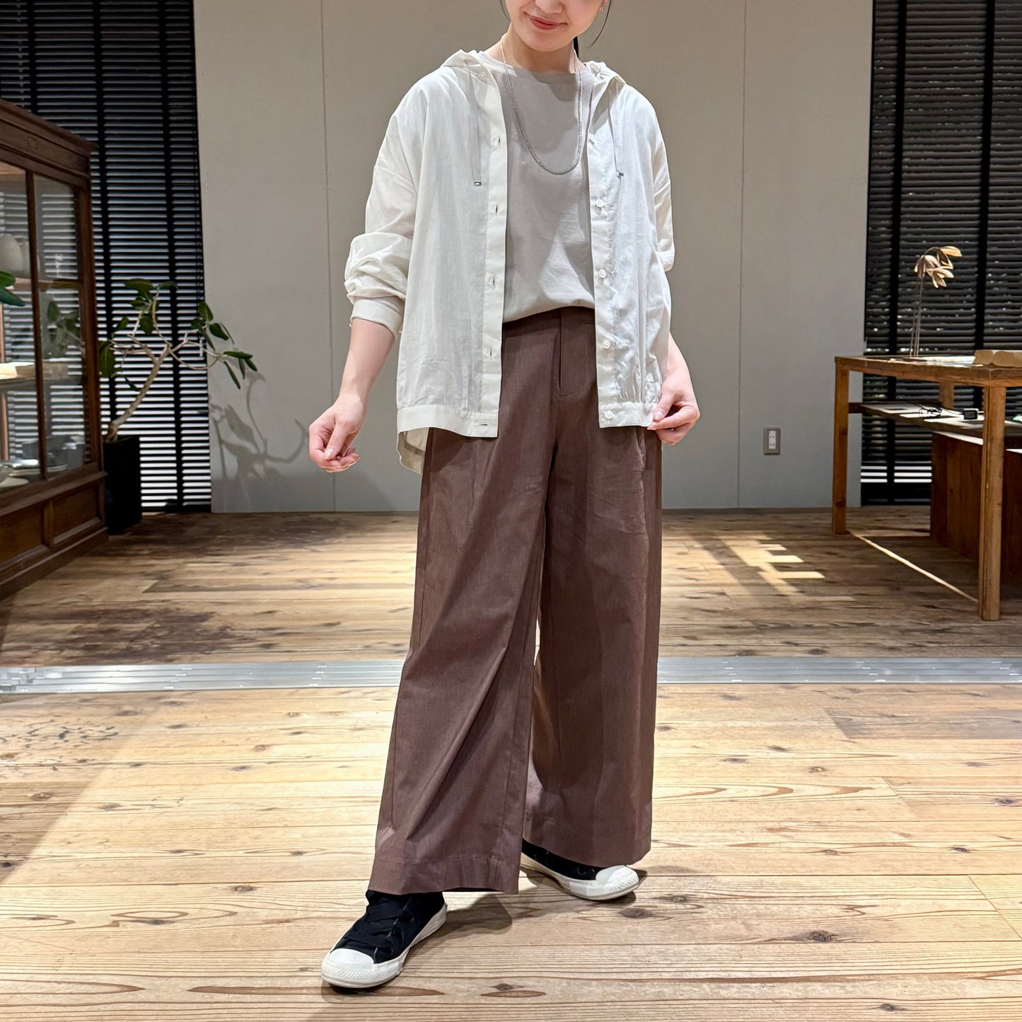 オータムフードシャツ
