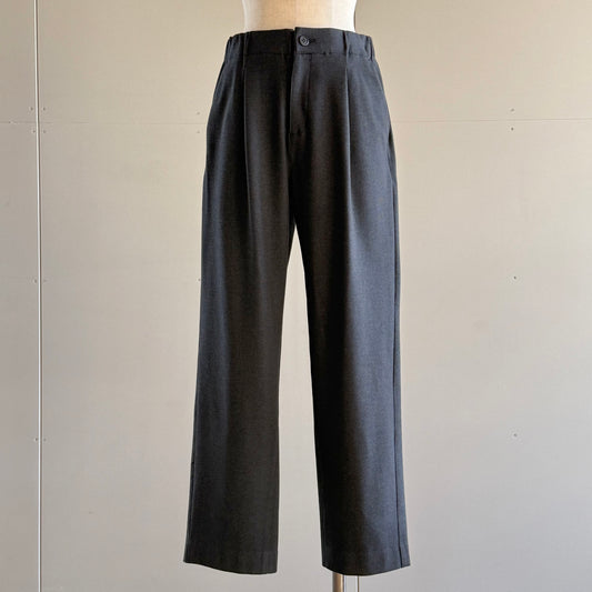 タックイージーパンツ