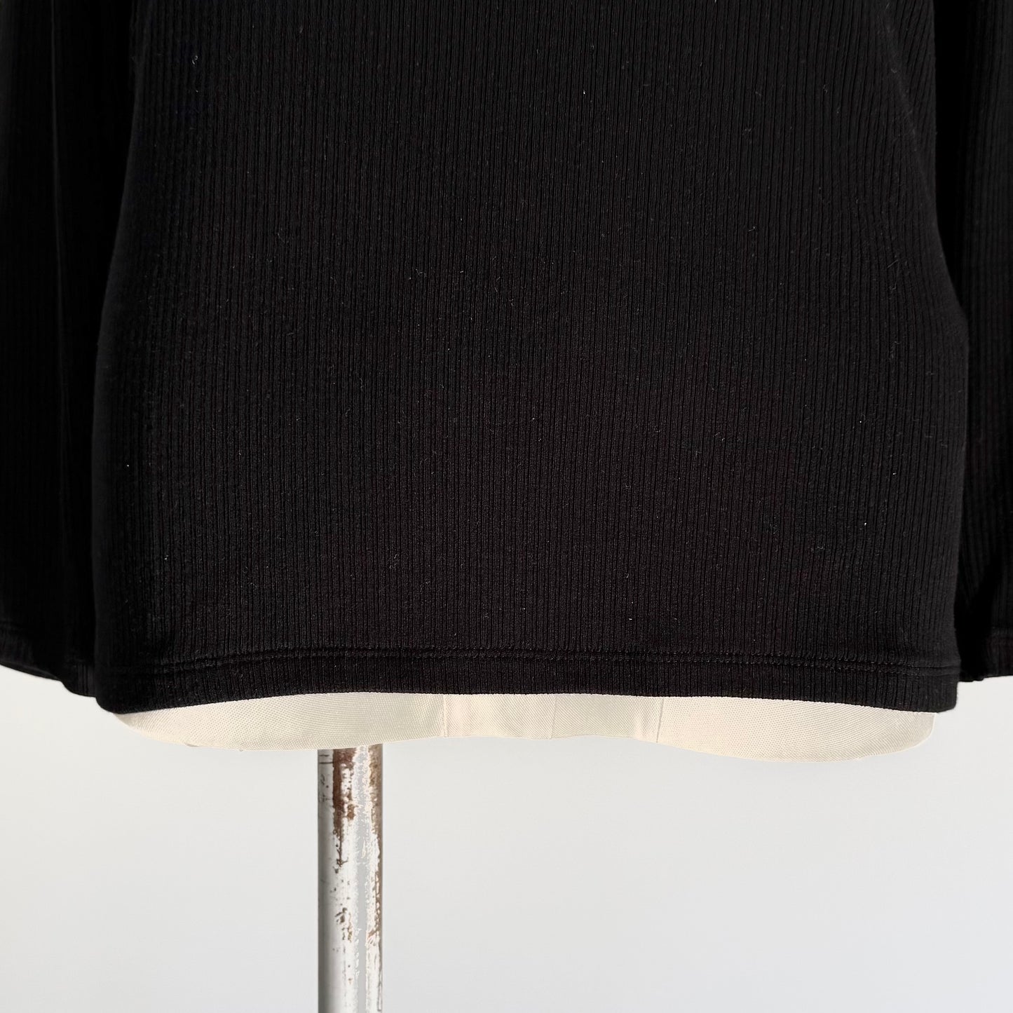 カシミヤシルクリブクルーネックインナー