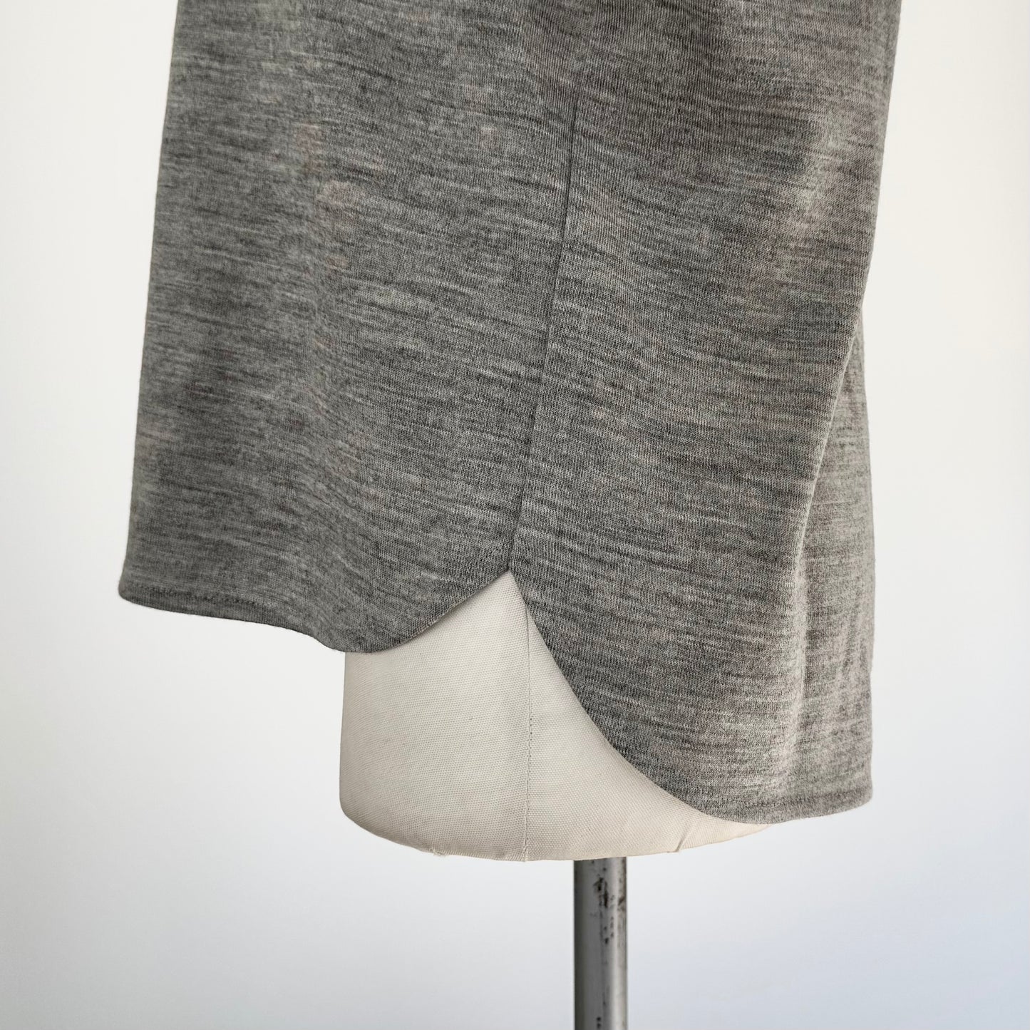 ウールニットライク コンパクトブラウス