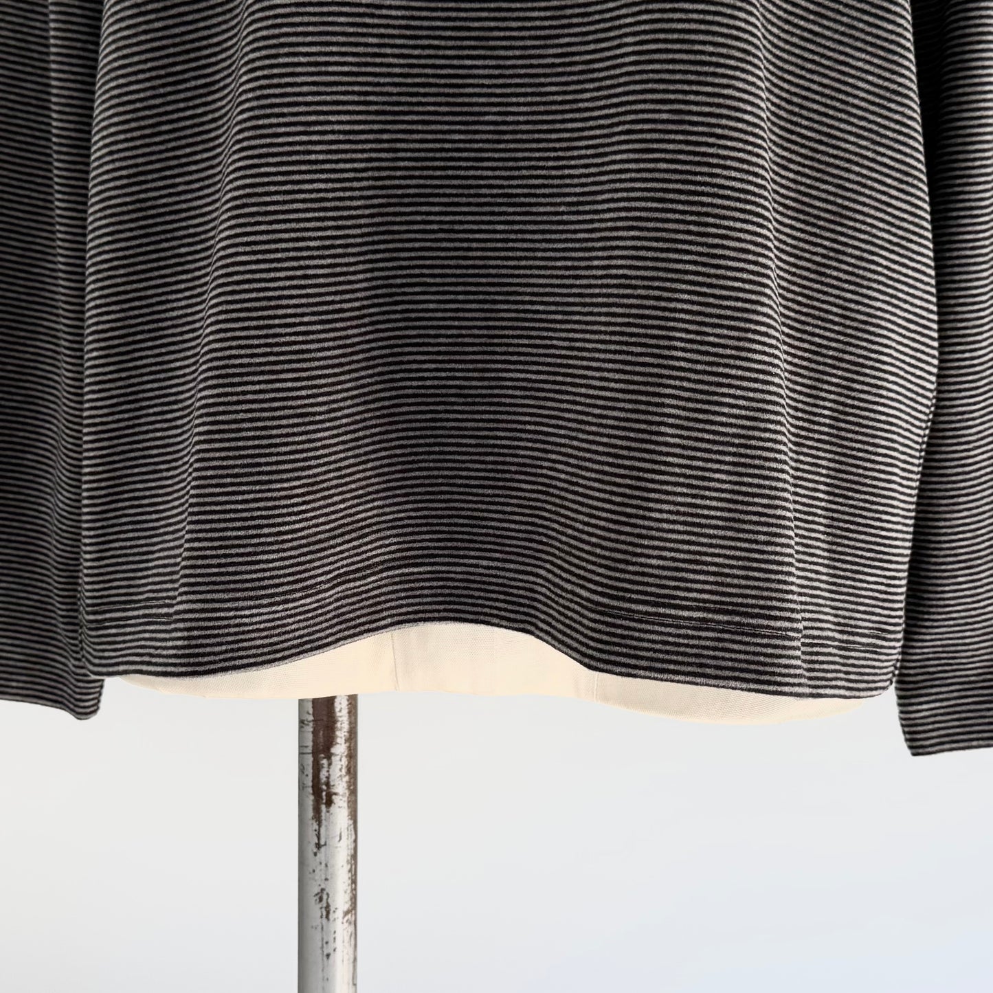 2カラー細ボーダー ハイネックプルオーバー