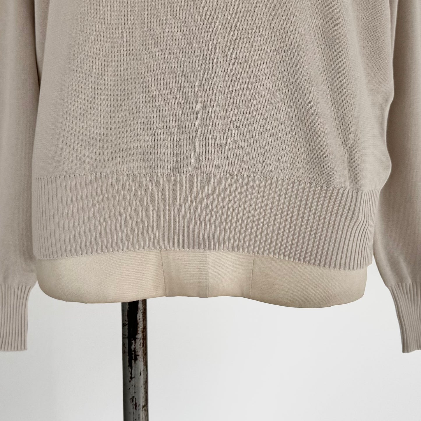 ボトルネックプルオーバー