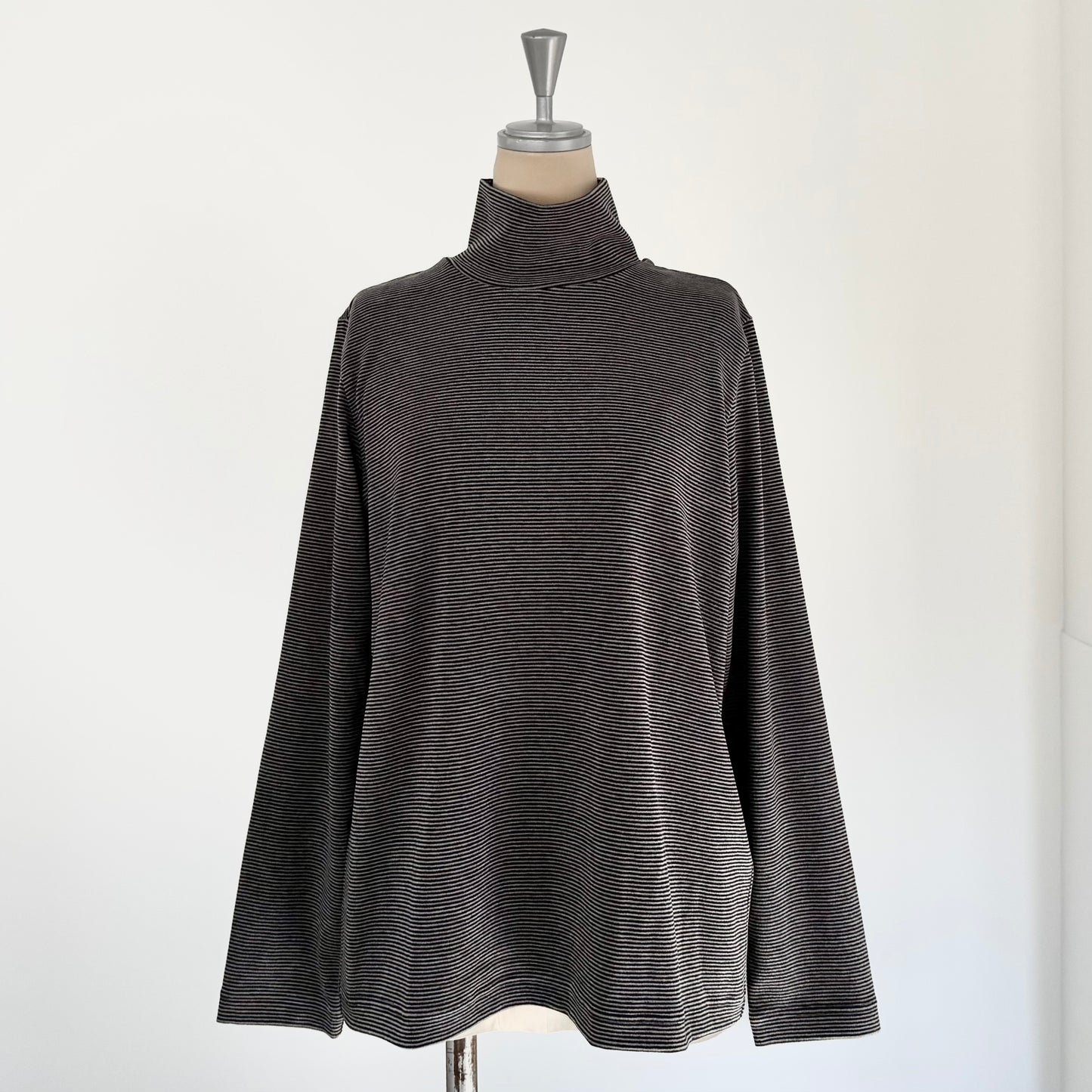 2カラー細ボーダー ハイネックプルオーバー