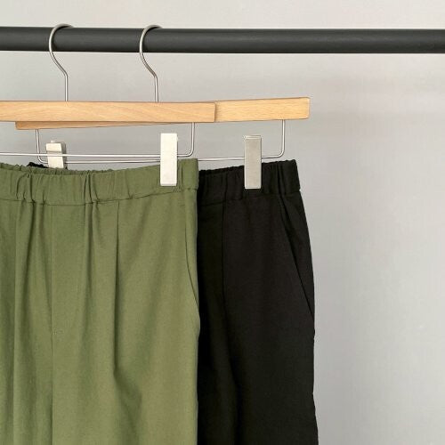 別注プラットエアーインテーパードパンツ