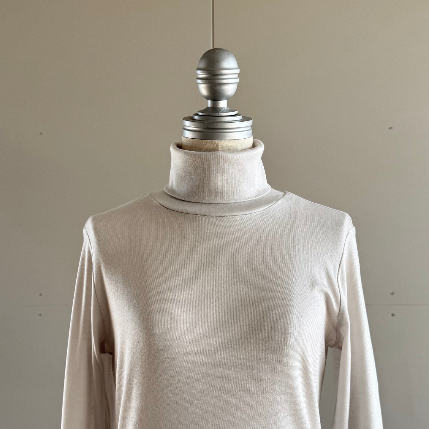 無地タートルインナー