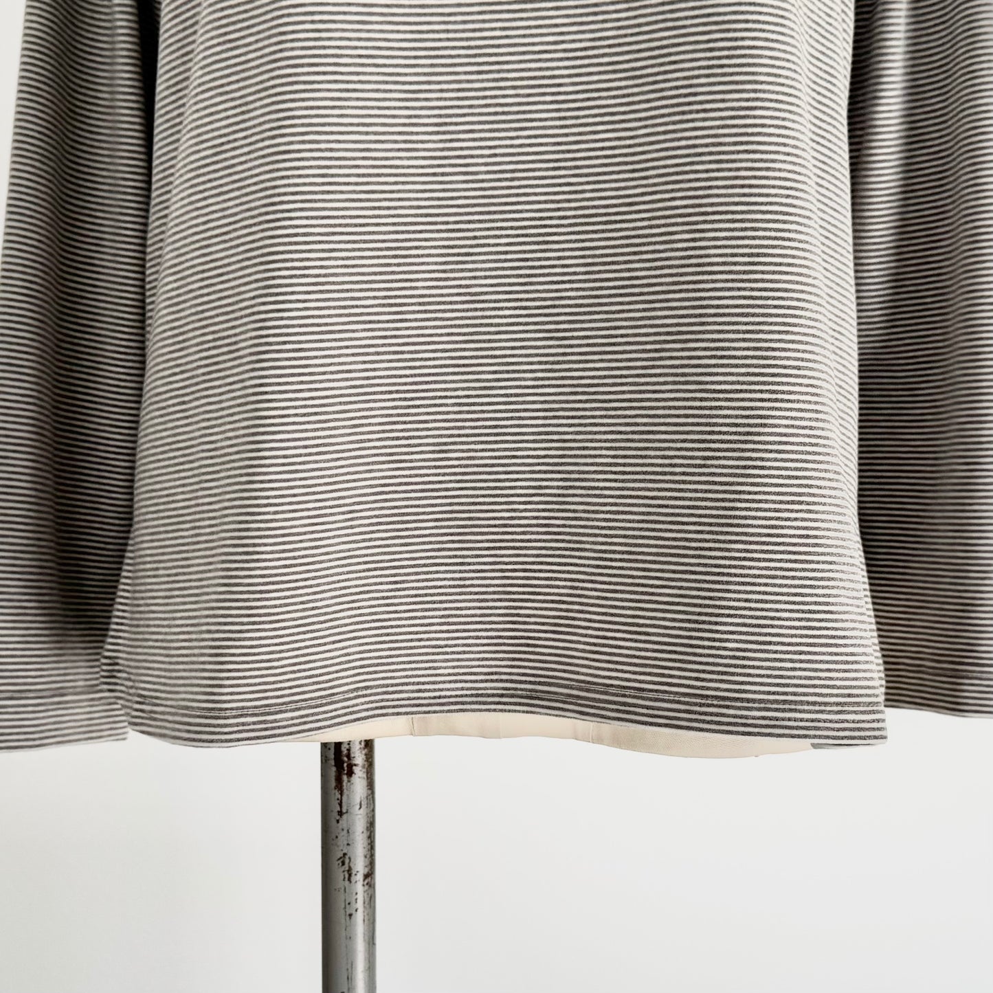 2カラー細ボーダー ボトルネックプルオーバー