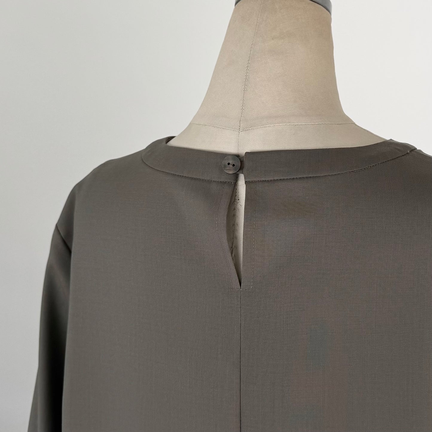 ウォッシャブルウール切り替えワンピース