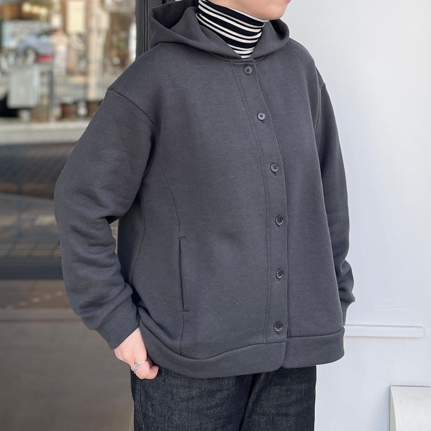 裏毛釦あきパーカー